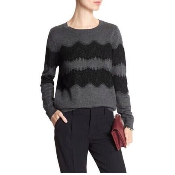BANANA REPUBLIC Lace Trim Knit Sweater Crewneck Pullover Cozy Gray Relaxed - Picture 1 of 9